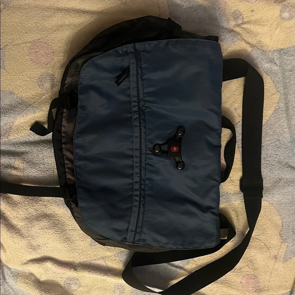 Victorinox Blue and Black Men's Messenger Bag